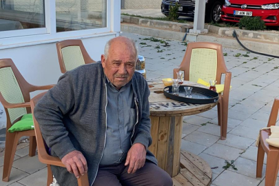 MUSTAFA OYA: VARSAK’IN GÜLER YÜZLÜ ÇINARI, SOL AYAĞIN USTASI